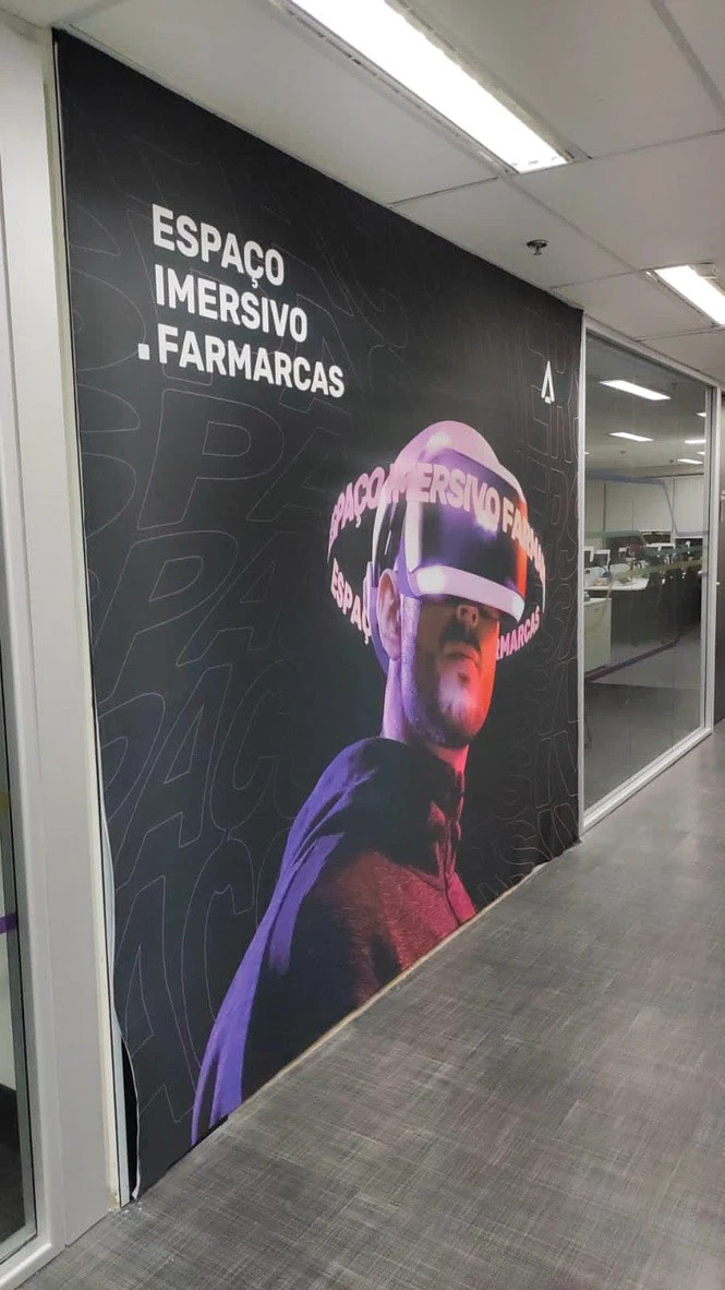 Espaço físico da experiência imersiva Farmarcas